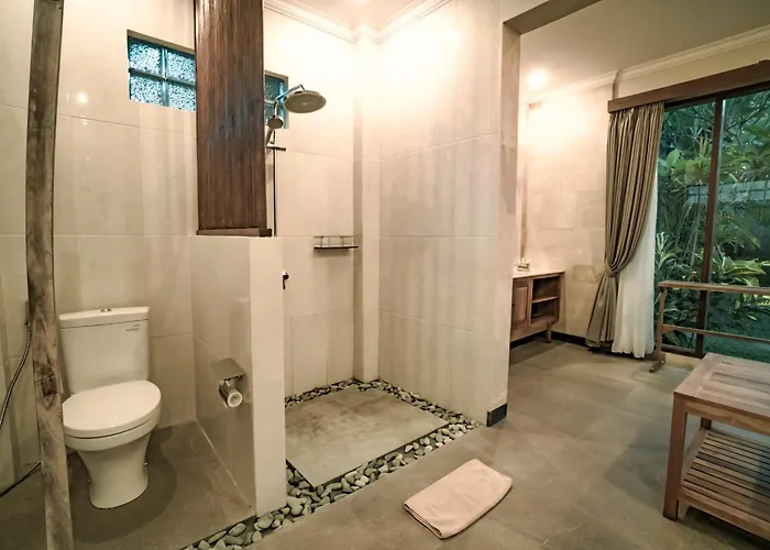 Hotel Bali 3*